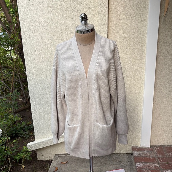 Aritzia Wilfred Free Merino Wool Unwind long relaxed Cardigan w/ deep pockets - Picture 3 of 14